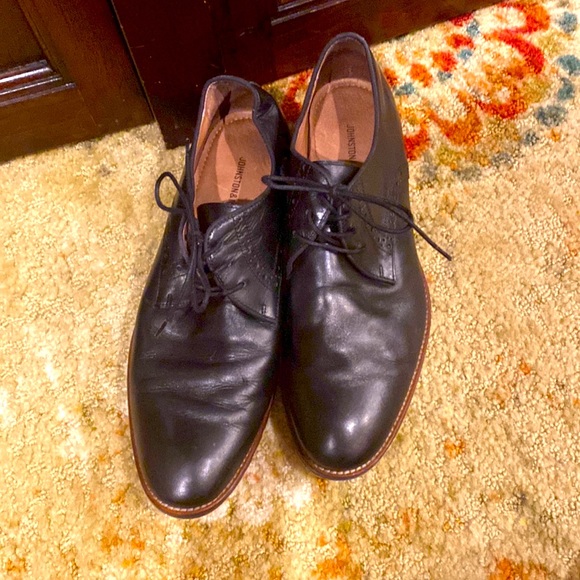 Men’s Johnston and Murphy black leather dress shoe in great condition - Picture 3 of 13